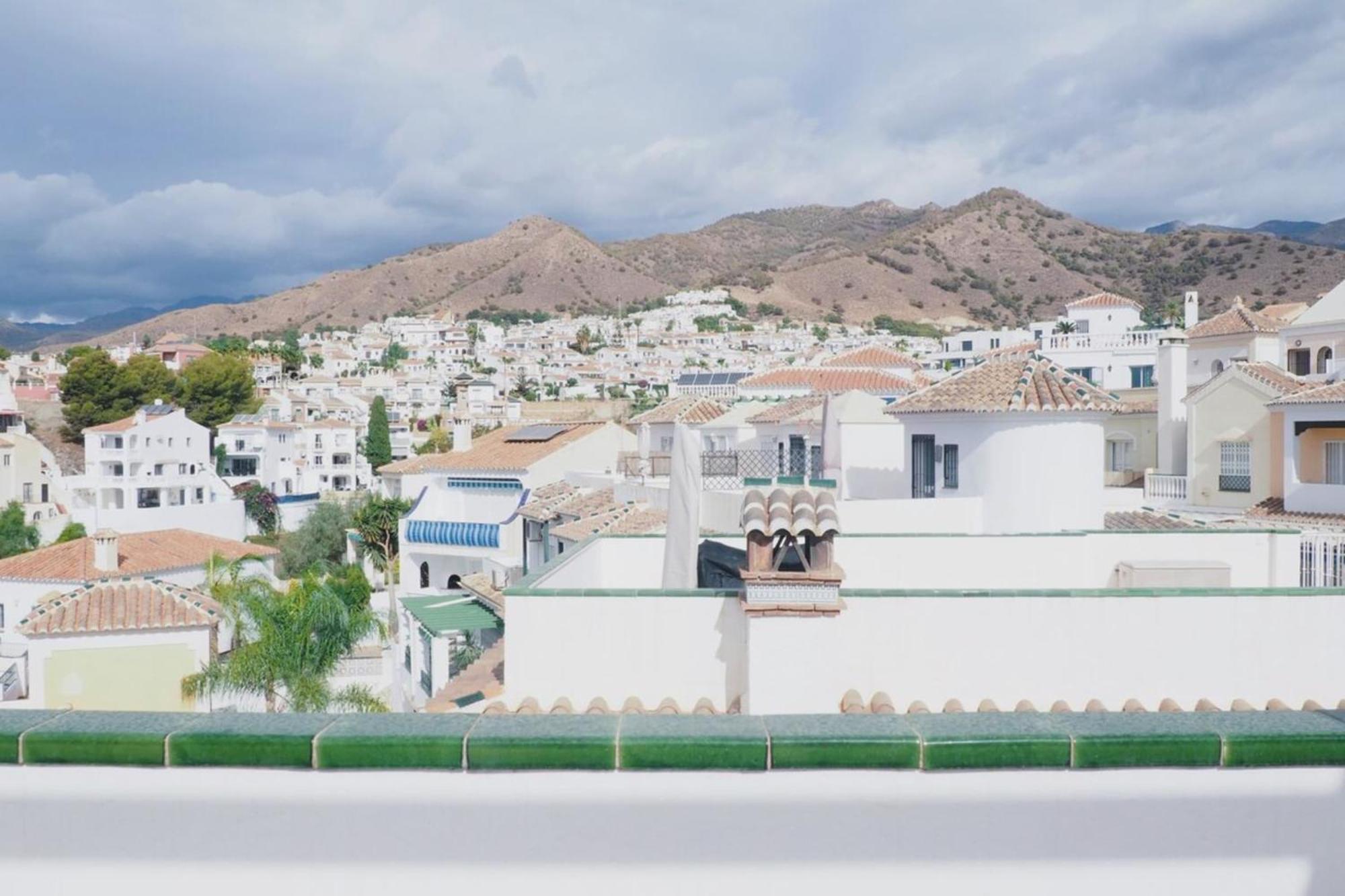 Stylish Villa Private Pool Ideal For Large Family Nerja Dış mekan fotoğraf